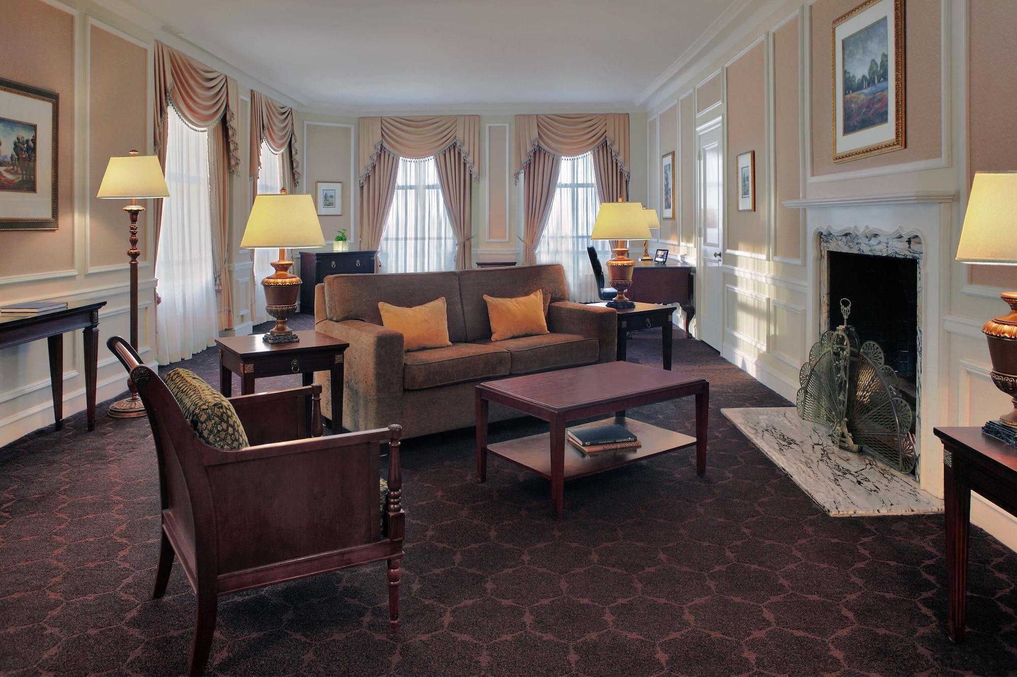 The Drake Hotel Chicago Bagian luar foto