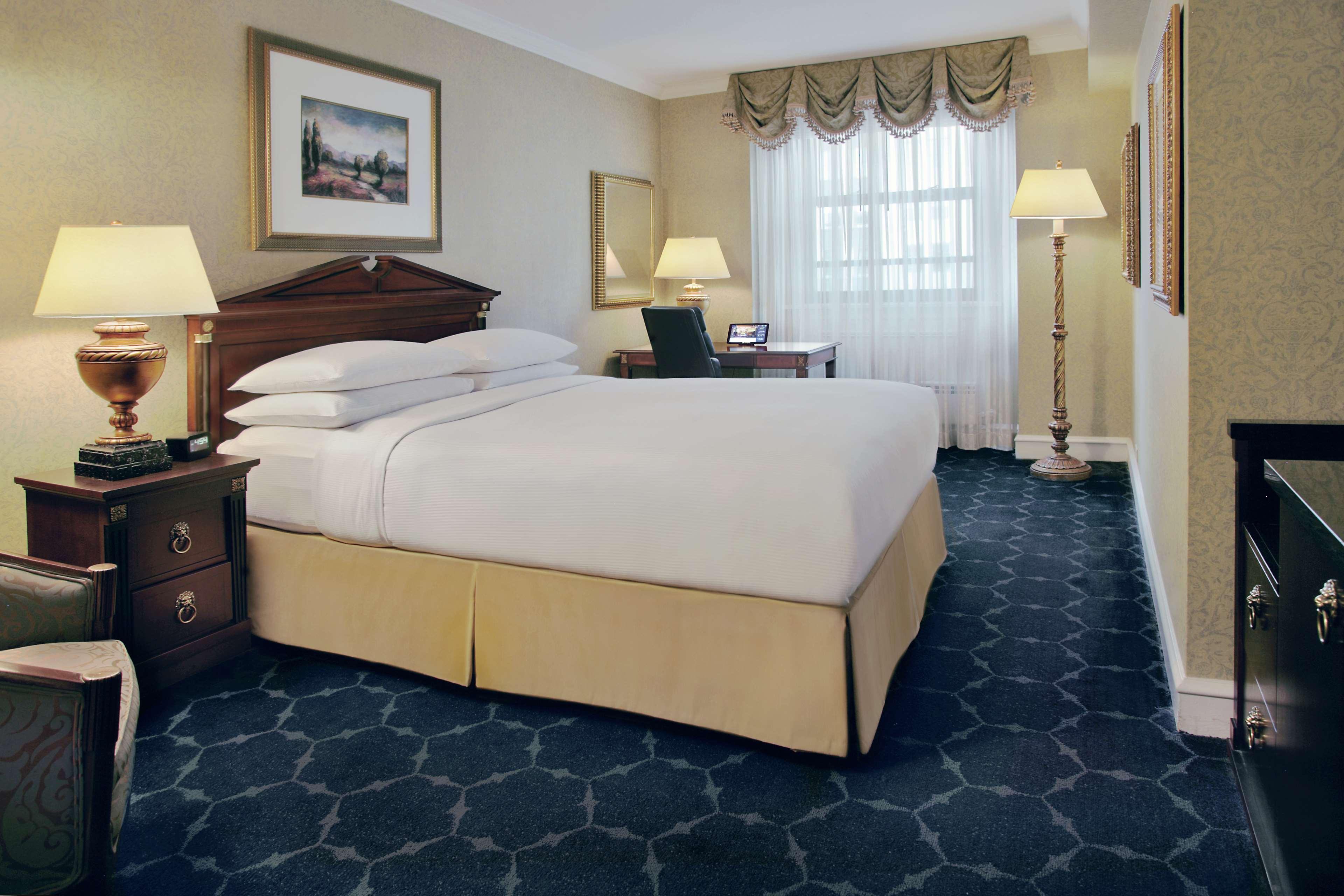 The Drake Hotel Chicago Bagian luar foto