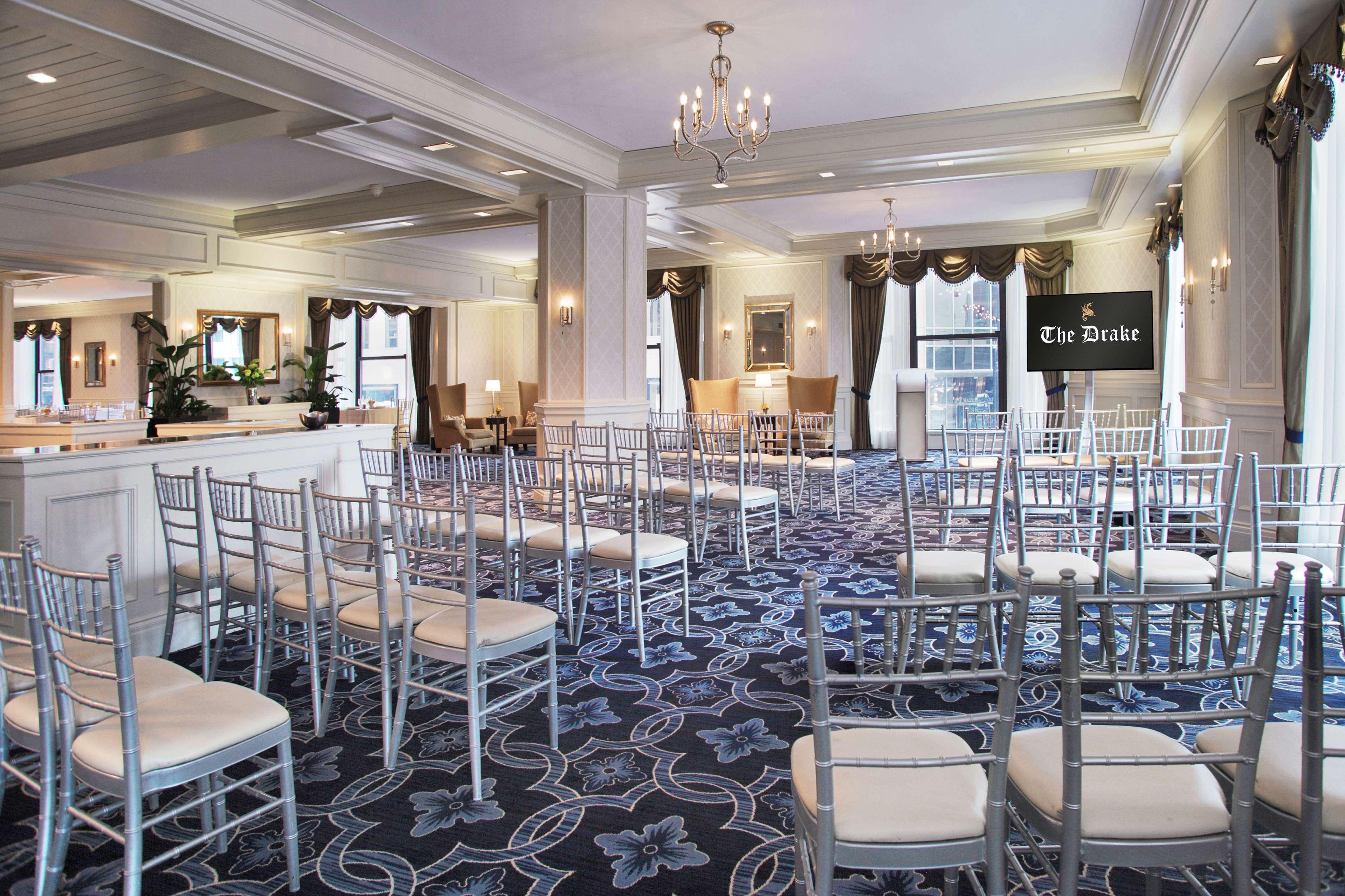 The Drake Hotel Chicago Bagian luar foto
