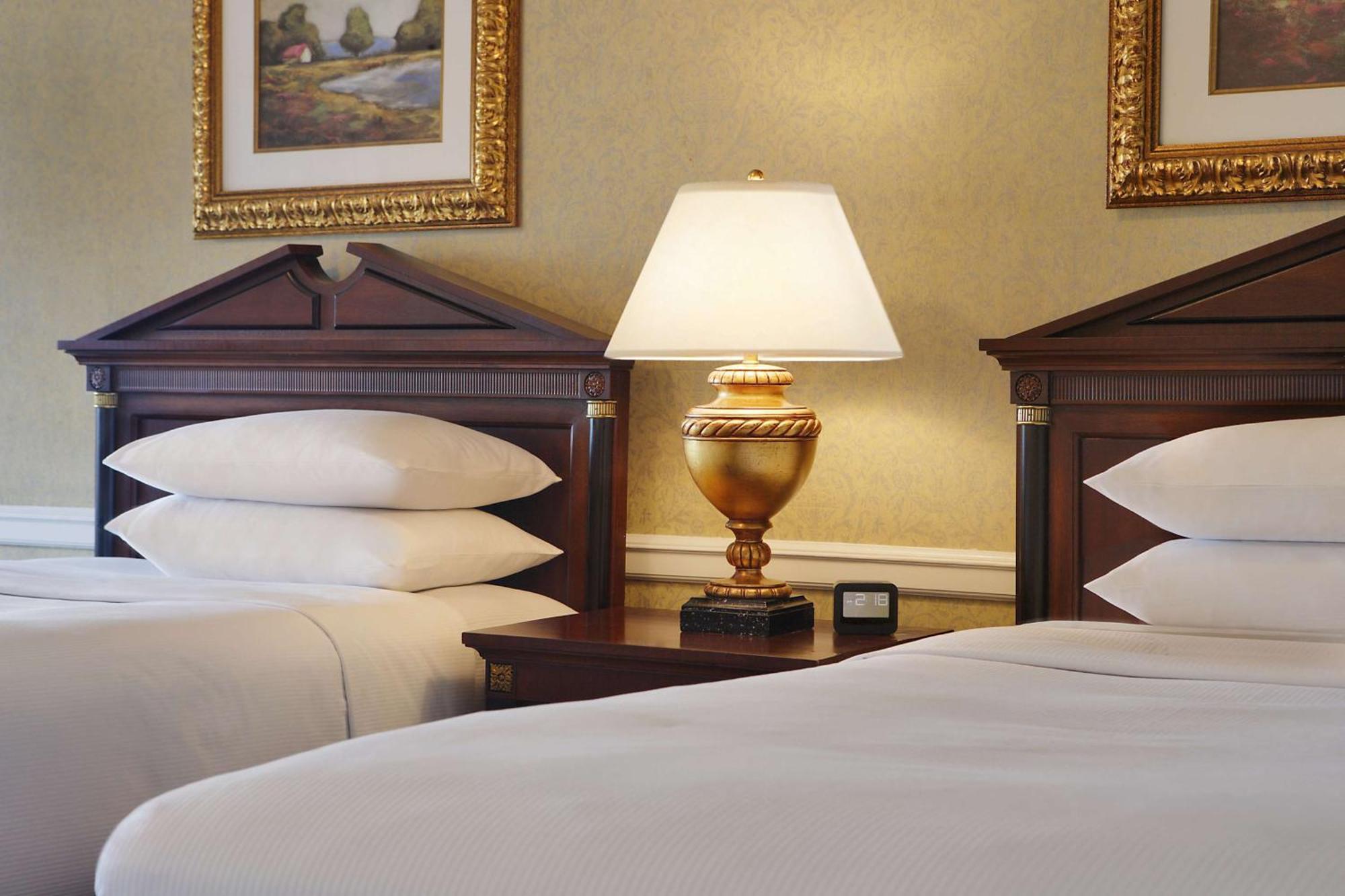 The Drake Hotel Chicago Bagian luar foto