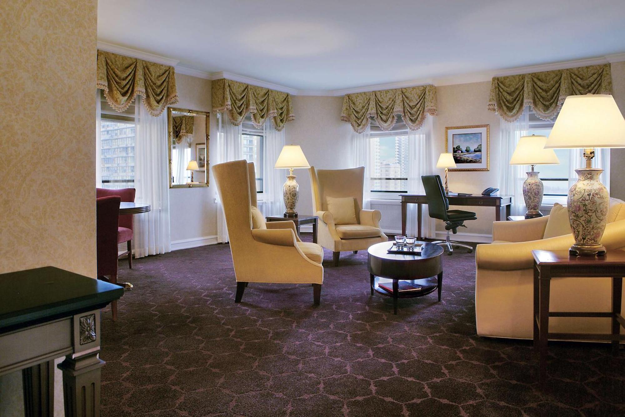 The Drake Hotel Chicago Bagian luar foto