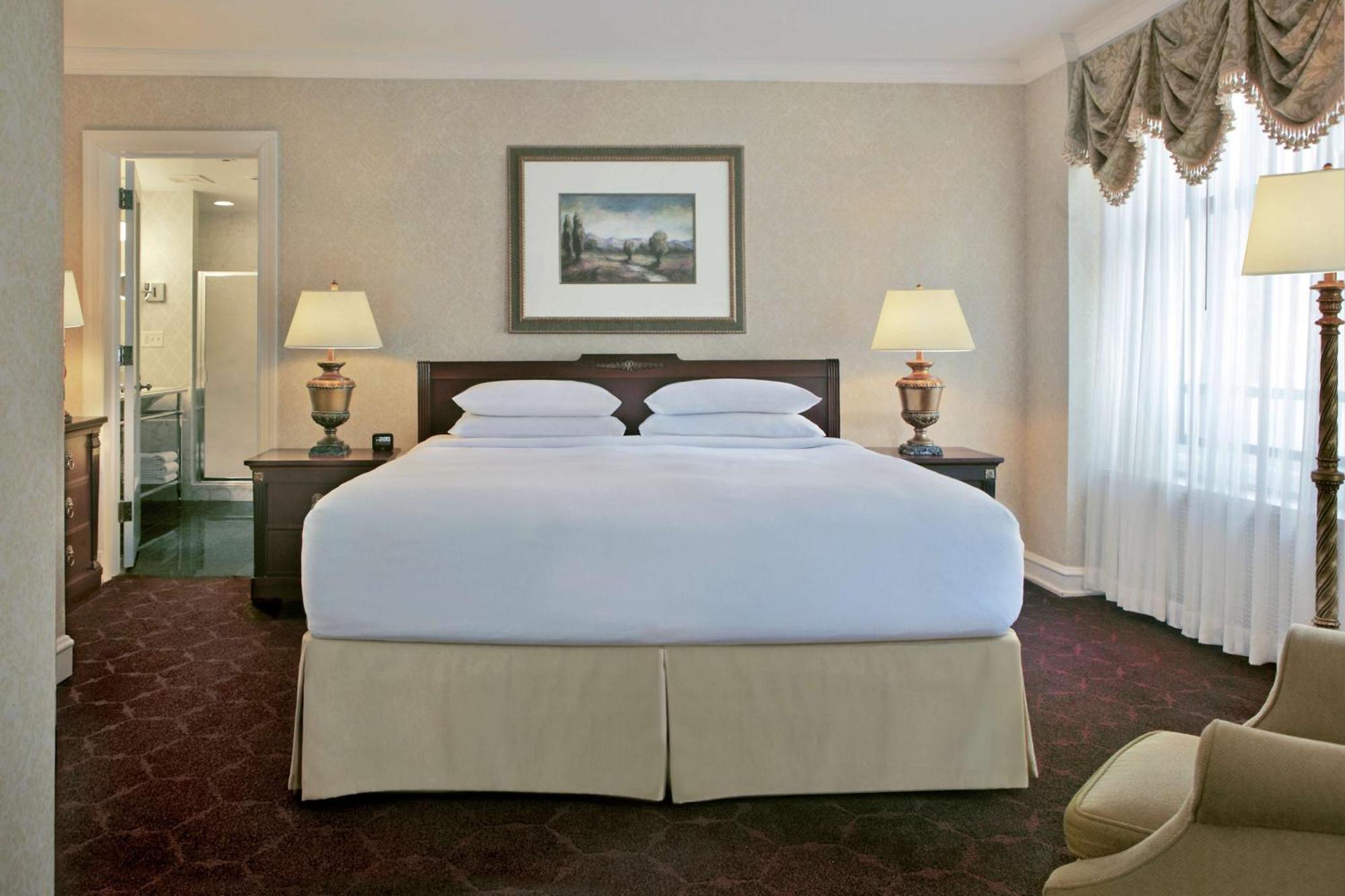 The Drake Hotel Chicago Bagian luar foto